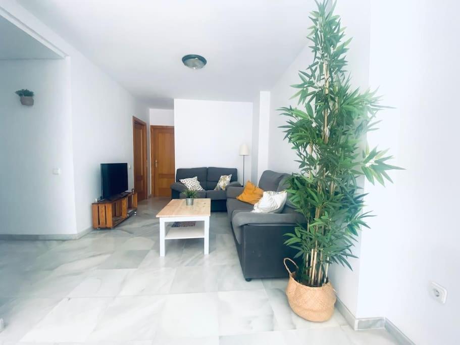 Apartamento De Dos Dormitorios En Almeria. 외부 사진