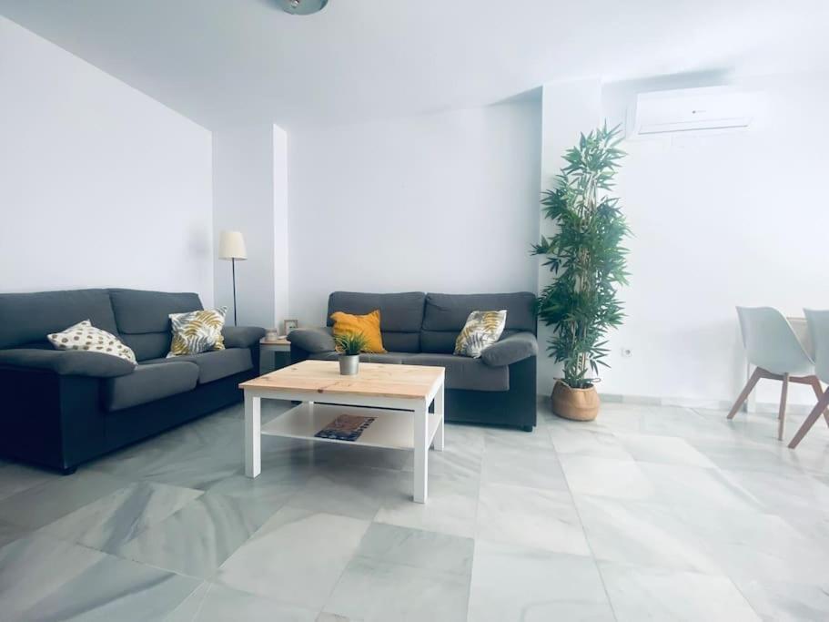 Apartamento De Dos Dormitorios En Almeria. 외부 사진